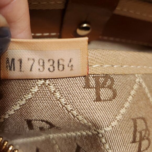 Vtg. Mint  Dooney & Bourke Signature Logo Brn/Tan Canvas w/Leather Trim Handbag - Picture 7 of 16